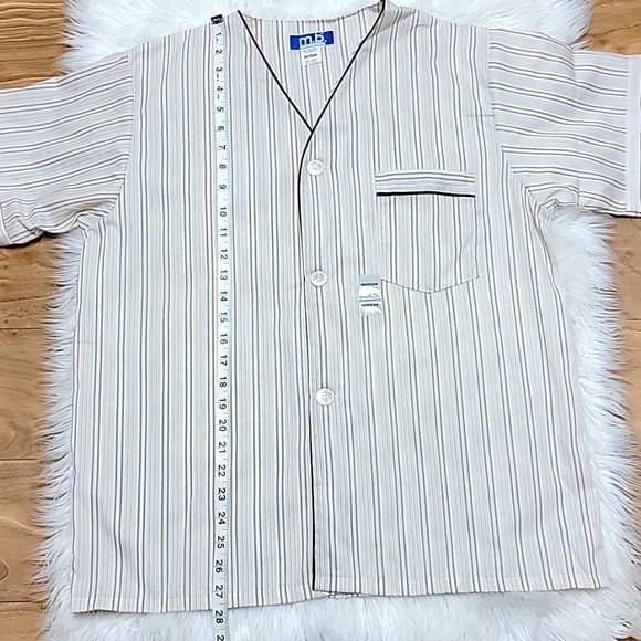 Vintage | Maison Blanche | 2 Piece Pajama Short Set - Picture 12 of 14